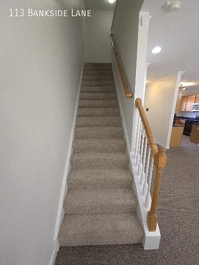 3 bed, 2.5 bath, 1550 sqft, $1,625 — Photo 3