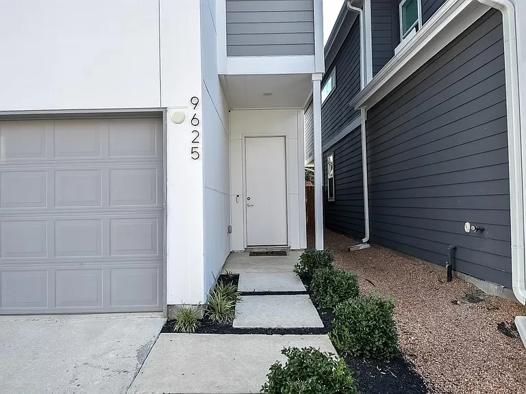9625 Habitat St — Photo 3