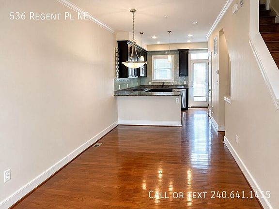 2nd image of 536 Regent Pl NE