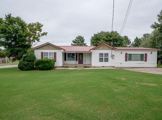 1002 9th St, Barling, AR 72923