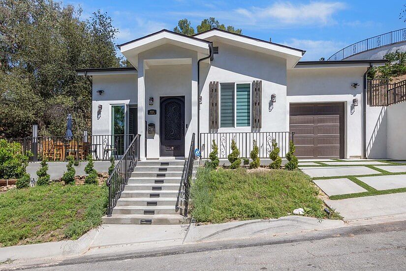 Upscale Furnished Home Rental in LA