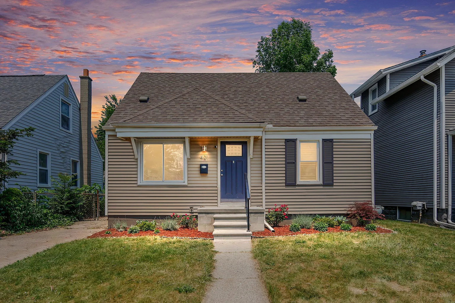 421 Channing St photo 1
