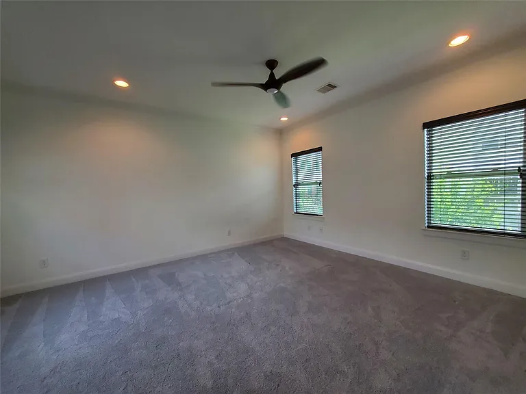 2 Hermann Park Ct — Photo 15