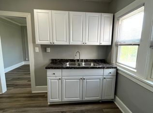 4505 Pearl Rd #201, Cleveland, OH 44109