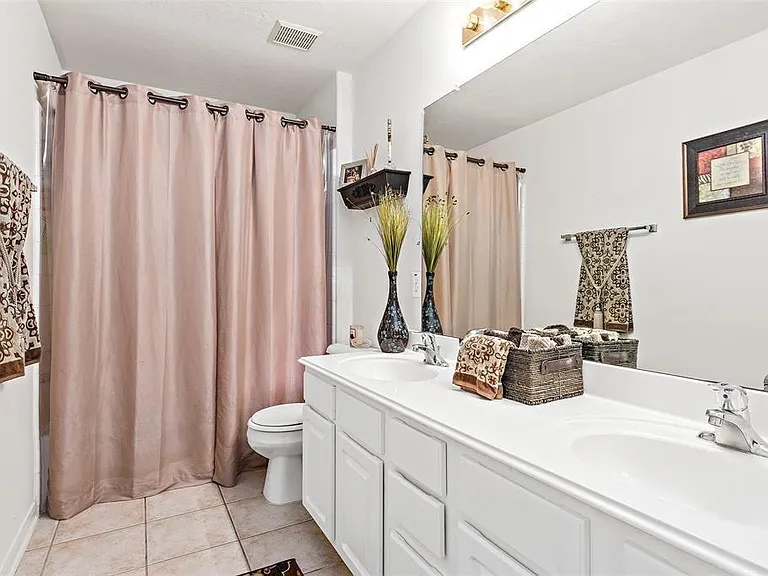 2 Hollow Glen Pl — Photo 23