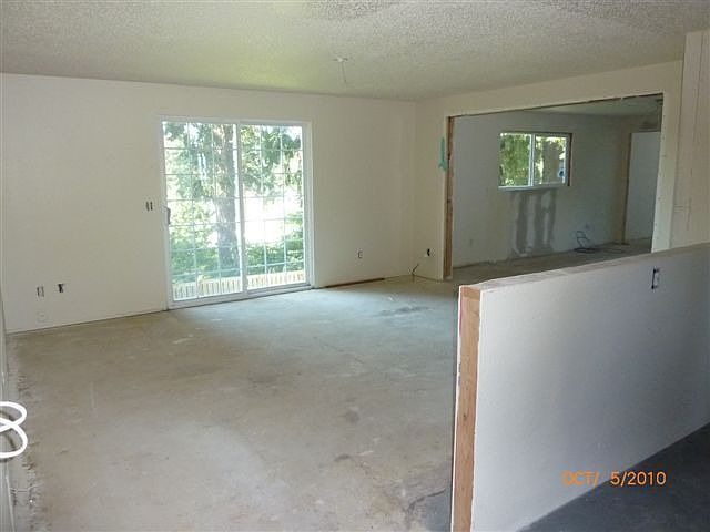 2nd image of 16902 Park Ave S