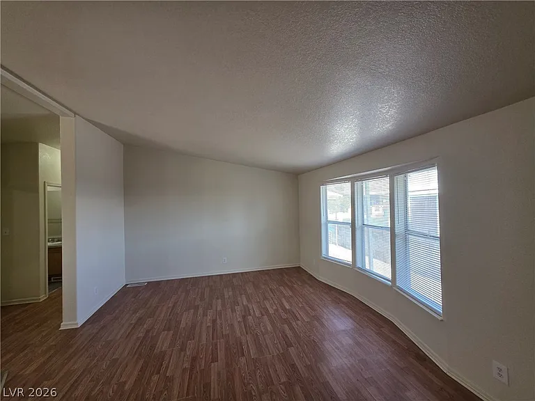 3560 Estes Park Dr — Photo 8