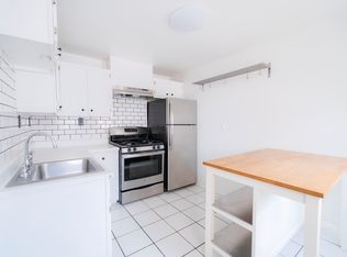 421 E Flora St, Philadelphia, PA 19125