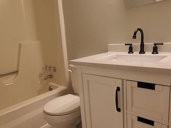 5th image of 2864 Winter Park Dr