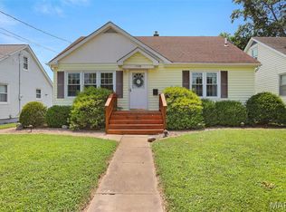1520 E 6th St, Washington, MO 63090