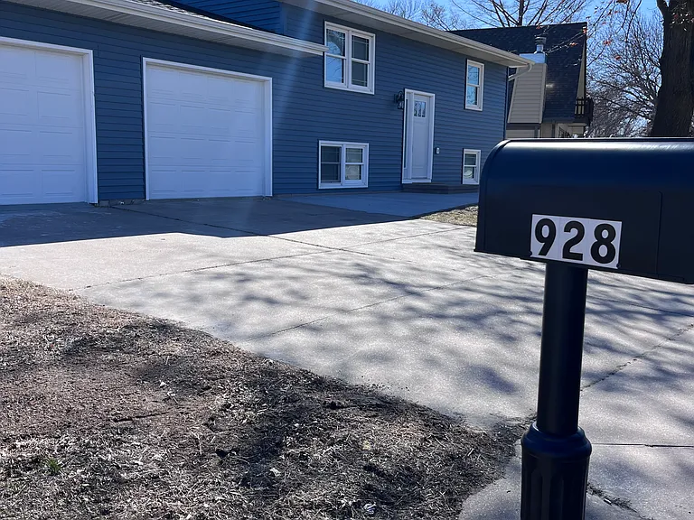 928 Linden Ave — Photo 13