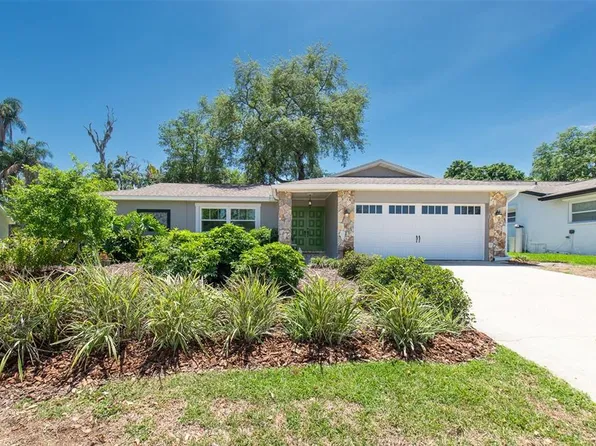 25 Harbor Woods Cir, Safety Harbor, FL 34695