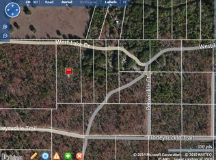215 W Lake Dr, Hawthorne, FL 32640