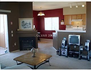 2nd image of 1050 E Cactus Ave Unit 2092