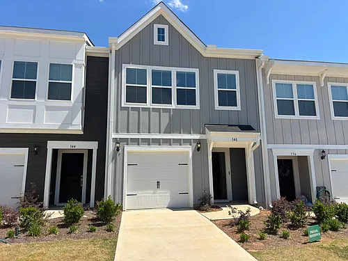 140 Fideaux Blvd Photo 1