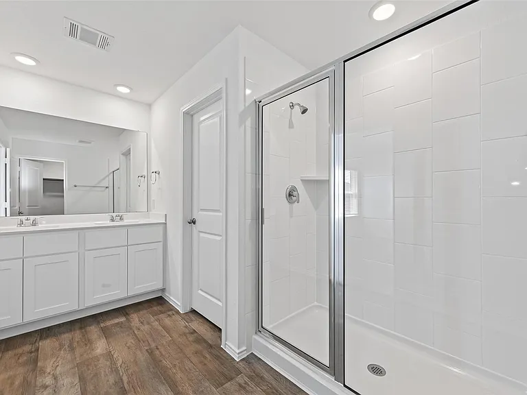 3030 Holland Lakes Dr — Photo 37