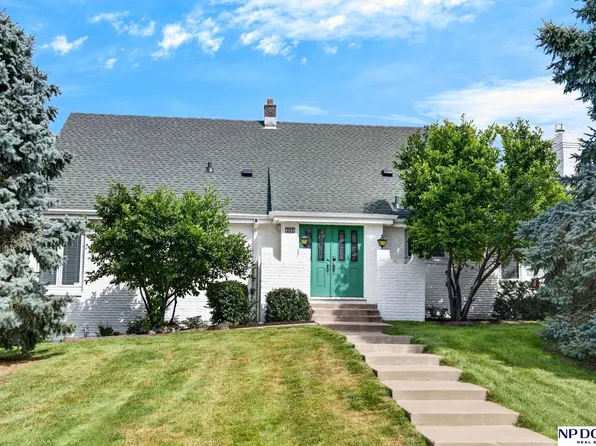 805 Leawood Dr, Omaha, NE 68154