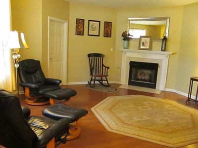 901 Lake Forest Dr, Newport News, VA, 23602