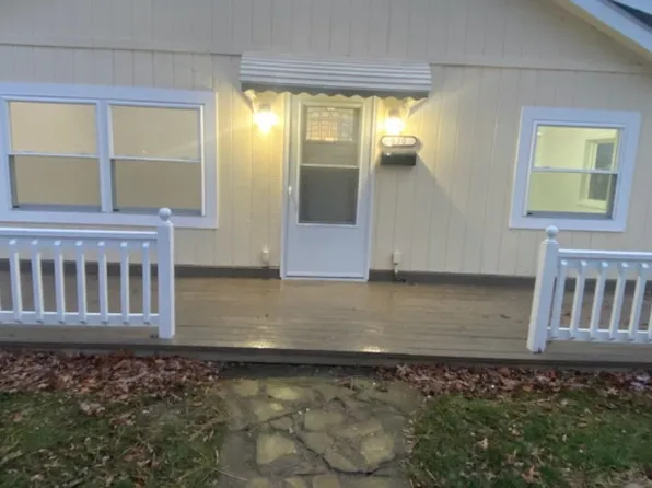 530 E 332nd St, Eastlake, OH 44095