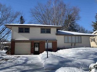 1210 Bay Ridge Rd, Madison, WI 53716