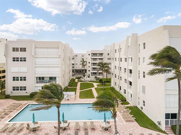 2nd image of 3520 S Ocean Boulevard #A201