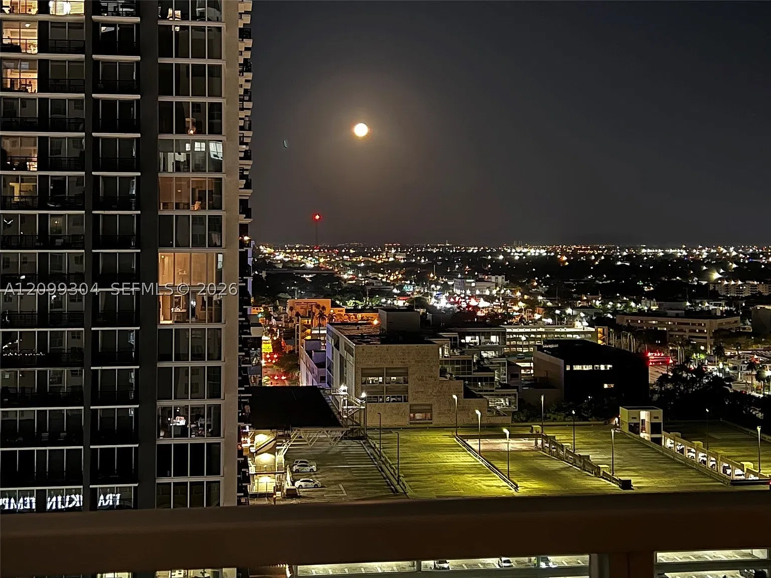 1 bed, 847 sqft, $3,100 — Photo 3