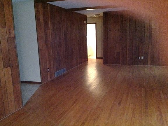 FAMILY ROOM/FORMAL DINING