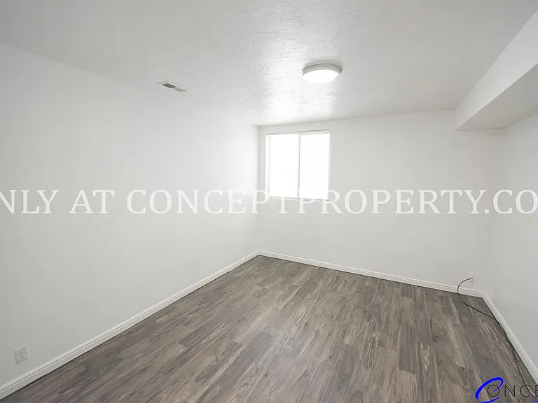 Foothill Terrace — Photo 297