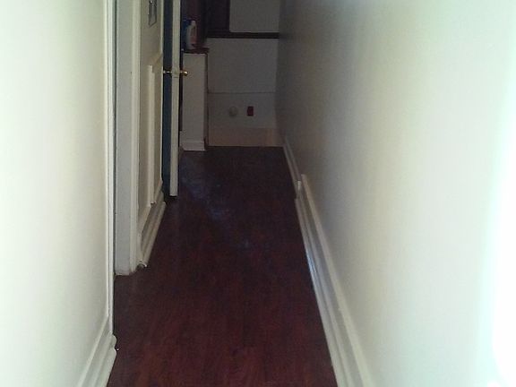 3rd image of 1522 W Westmoreland St APT 3