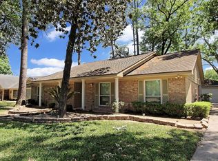 7210 Bayou Oaks Dr, Houston, TX 77088