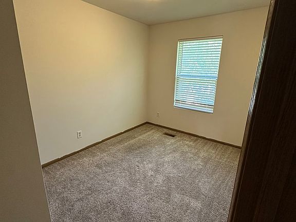 2nd image of 221-227 Truman Ct #223