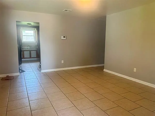 8822 Dinkins St — Photo 5