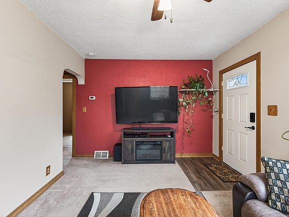 4th image of 759 9th Ave S