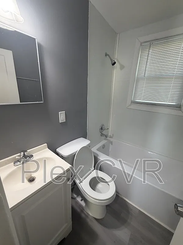 2 bed, 1.0 bath, 728 sqft, $975 — Photo 4