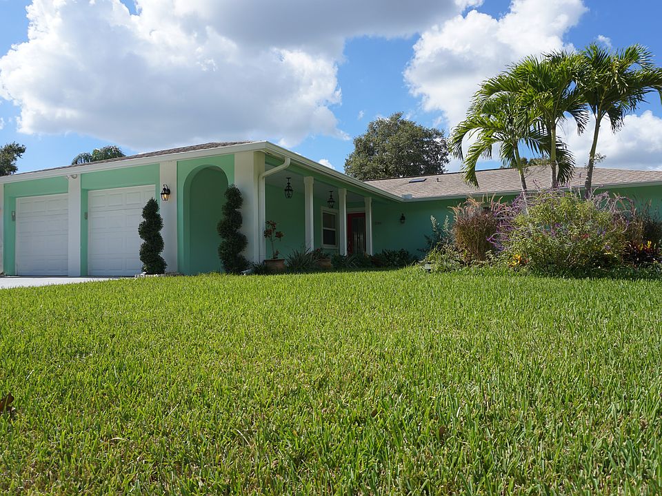 1st image of 7320 Brookview Cir