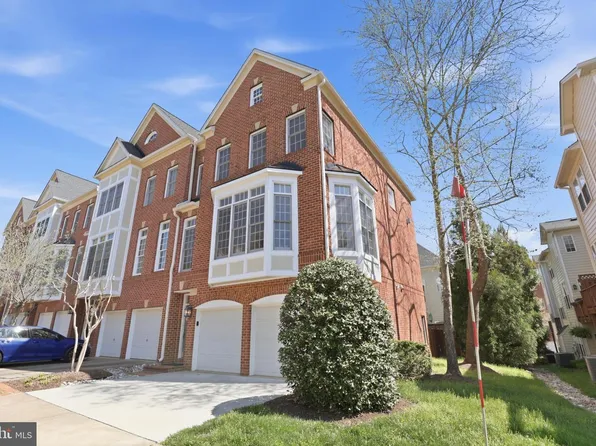 20378 Cottswold Ter #67, Sterling, VA 20165