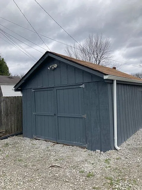 2 bed, 824 sqft, $1,400 — Photo 2