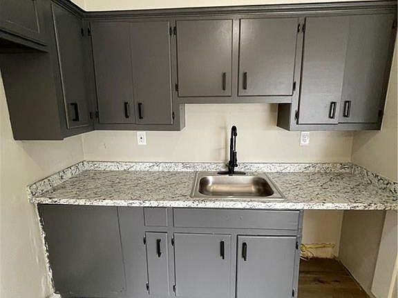5th image of 9630 Elnora St APT C