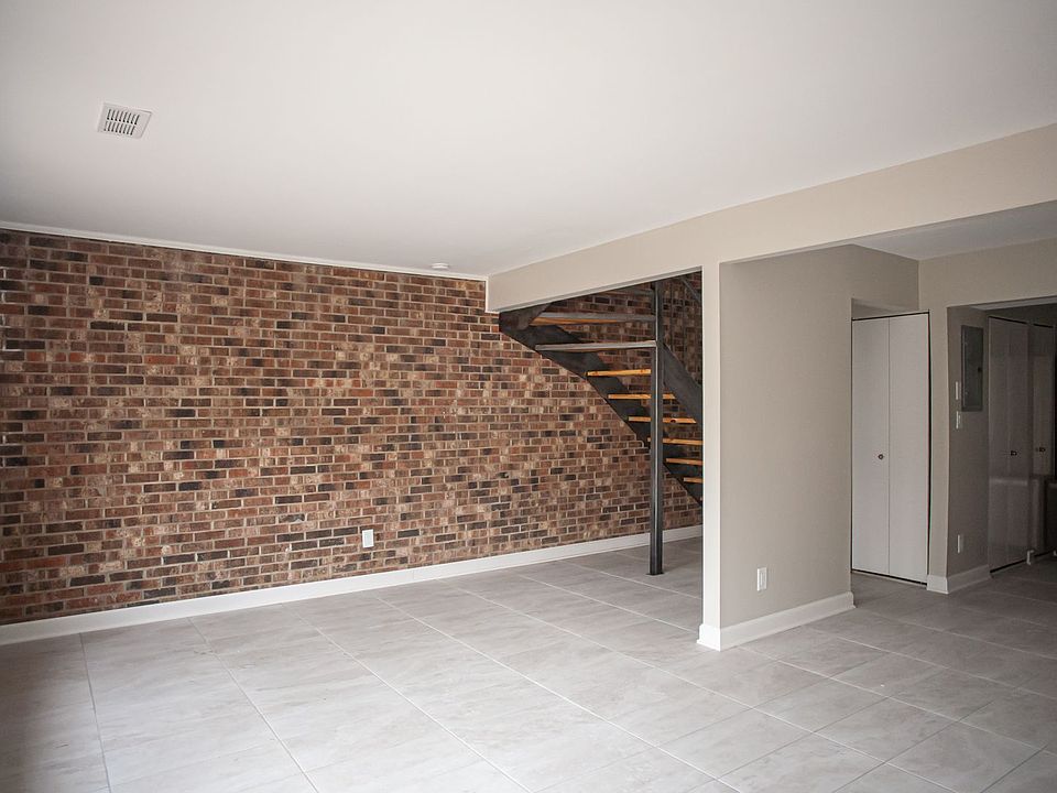 1st image of 220 Elizabeth St APT G4