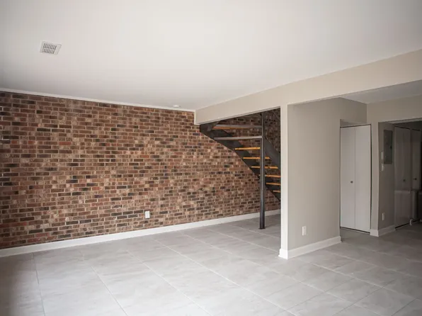 220 Elizabeth St, Chapel Hill, NC