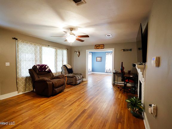 3rd image of 2157 Dudley Rimes Rd