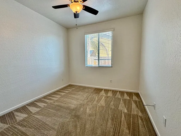 3534 W Harold Ave — Photo 15