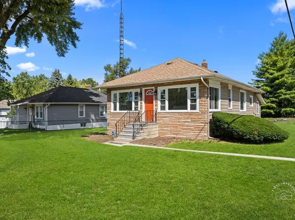 1550 W Highland Ave, Elgin, IL 60123