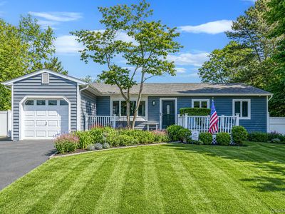 5 Megan Court, Bellport, NY, 11713