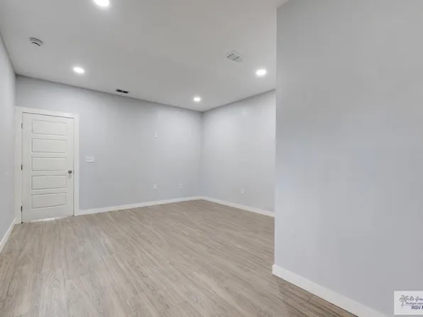 32582 Mayra St, Los Fresnos, TX 78566