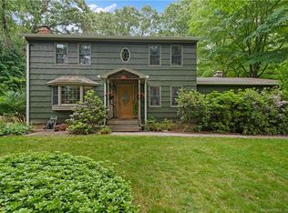 17 White Swan Dr, New Milford, CT 06776