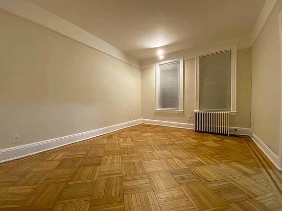 4th image of 31-70 36th St #3B