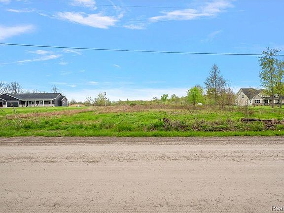 5th image of 00-28 Mile Rd