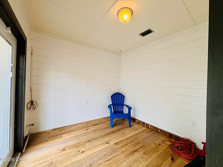 916 Cobia Dr — Photo 23