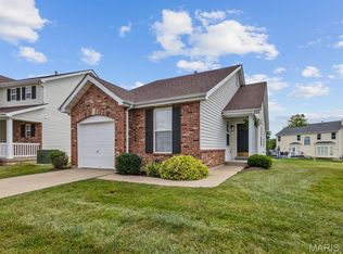 153 Bayhill Village Dr, O'Fallon, MO 63368